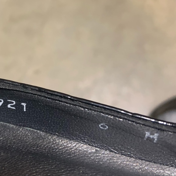 *WORN ONCE* Stuart Weitzman Patent Croc Heels - Picture 6 of 12